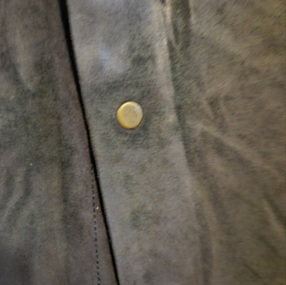 Private Member luxurious black button up - Picture 4 of 10